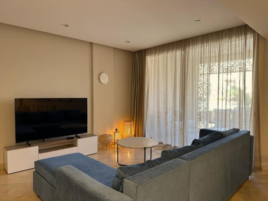 Chic 3br Ground Free & Pool Access At Mangroovy דירה
